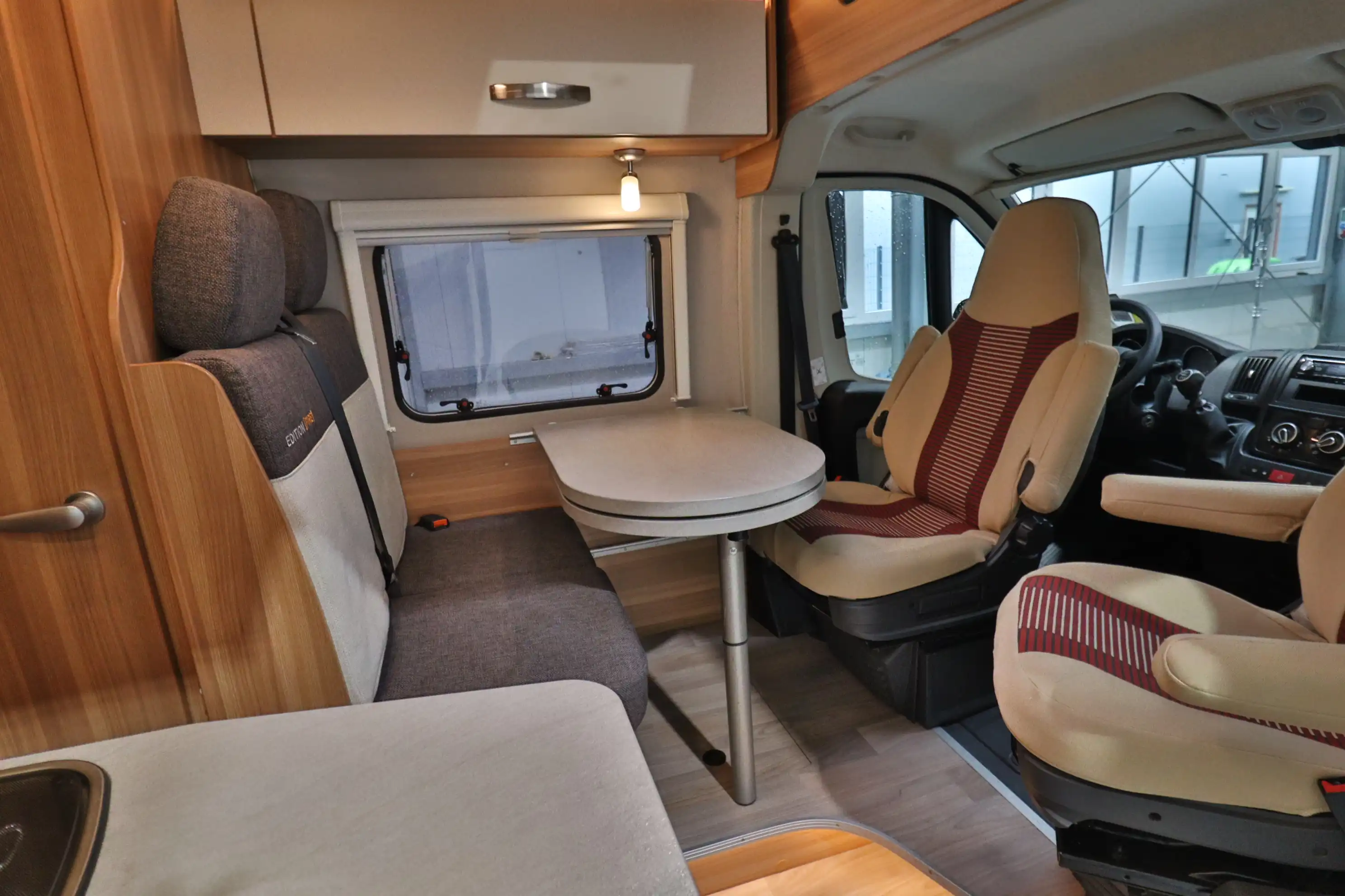 WEINSBERG Cara Bus 600 MQ Edition Fire